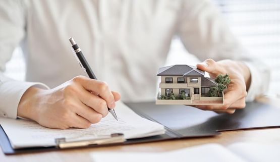 Umowa przyrzeczona sprzedaży nieruchomości: co to jest umowa przyrzeczona i jaki jest koszt?