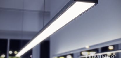 Taśmy LED są często wybieranym rozwiązaniem jako oświetlenie dekoracyjne i główne w naszych przestrzeniach. Jakie profile są obecnie najmodniejsze?