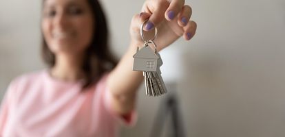 Jak sprawdzić czy mieszkanie jest zadłużone? Kupujesz nieruchomość z rynku wtórnego? Zweryfikuj czy mieszkanie nie jest zadłużone w spółdzielni lub banku!