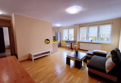 Wynajmij 2pokojowe mieszkanie z balkonem w centrum