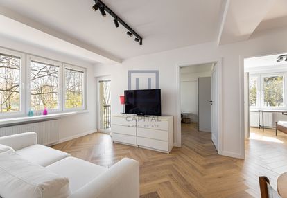 Dwie oddzielne sypialnie + salon + kuchnia