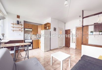 Jasne 2 pokoje niski blok 1 piętro od zaraz