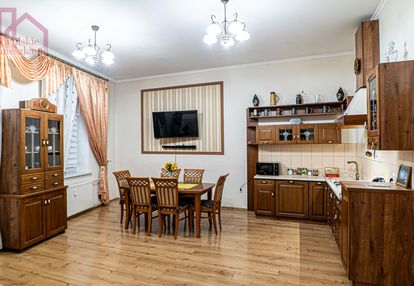 Wynajmę 3-pok. apartament, noclegi, centrum przemyśl.