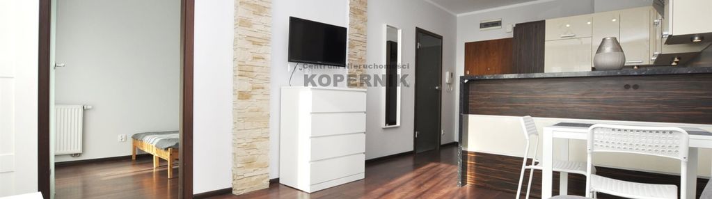 Sztuki piękne,2 pokoje,balkon,winda,umk