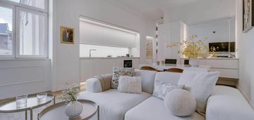 Eleganckie mieszkanie w kamienicy, 3 pokoje