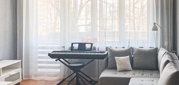 2-pokojowe mieszkanie z balkonem w centrum.