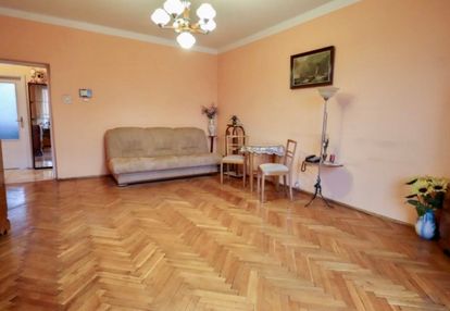 Balkon, światło i komfort – 2 pokoje na markwarta