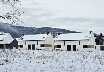 4km od bielska-białej i 4 km od szczyrku