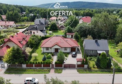 Dom z ogrodem w spokojnej okolicy – ćmińsk