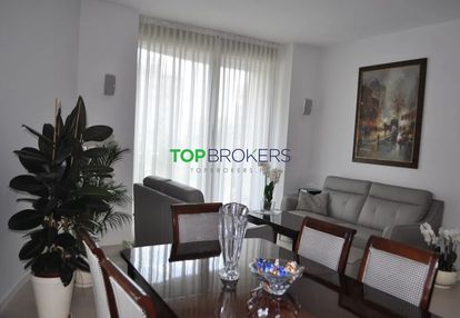 Komfortowe cztery pokoje dla rodziny, dwa balkony