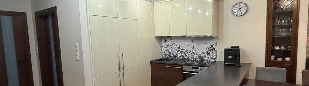 W pełni umeblowane | 62,38 m² | balkon