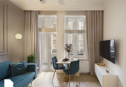 Piękne mieszkanie z balkonem, odnowiona kamienica