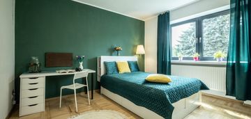 Duży dom -  600m od ścisłego centrum łasku