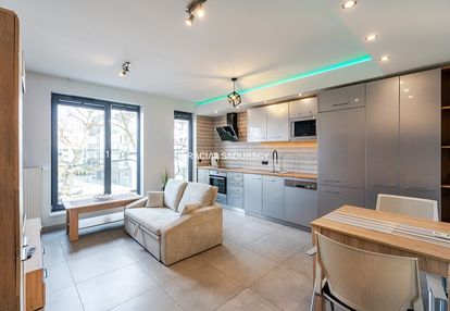 Gustowne, zadbane 2-pokojowe na ruczaju