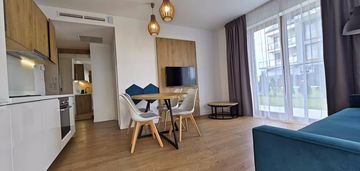 Nowoczesny apartament 3-pokojowy z dużym ogródkiem i dostępem do basenu
