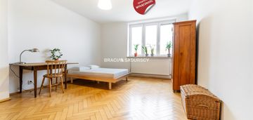 Wyjątkowy apartament w przedwojennej kamienicy