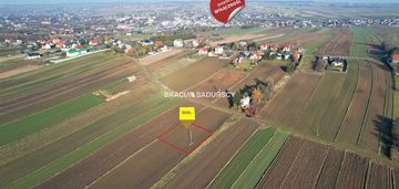 Działka budowlana 10 ar w miechowie