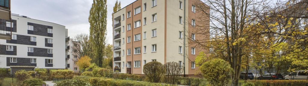 3 pokoje z loggią i garaż i niski blok