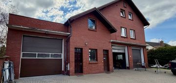 Warsztat samochodowy z lakiernią