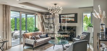 Elegancki dom z oranżerią w zaciszu gdyni