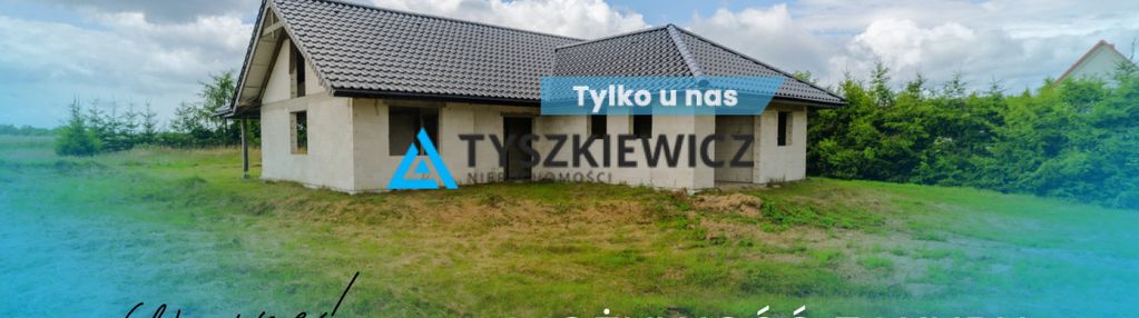 Dom jednorodzinny parterowy z wielospadowym dachem
