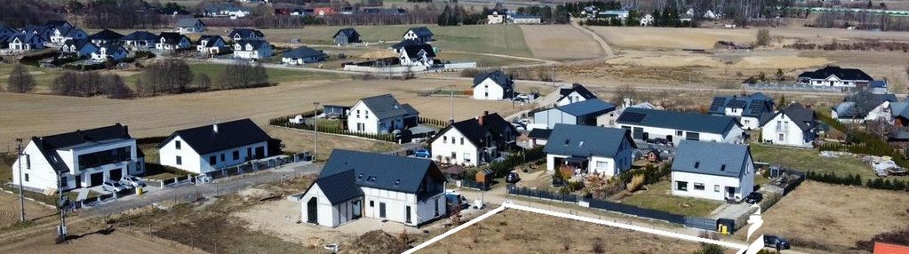 Duża działka w pobliżu lasu