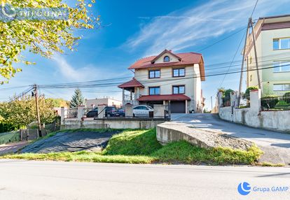 Działka 0.21 ha, dom 240m2, lokal 260m2-wieliczka