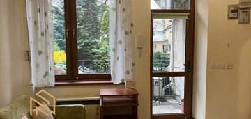 Wawel/jubilat - kawalerka/ pełna własność