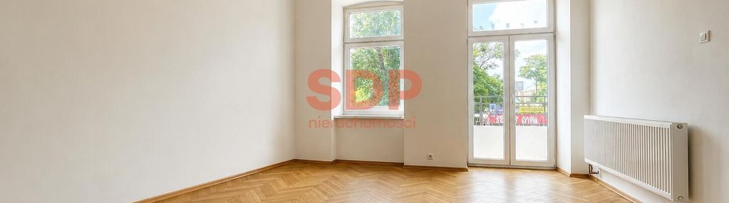 Duża kawalerka z balkonem w kamienicy
