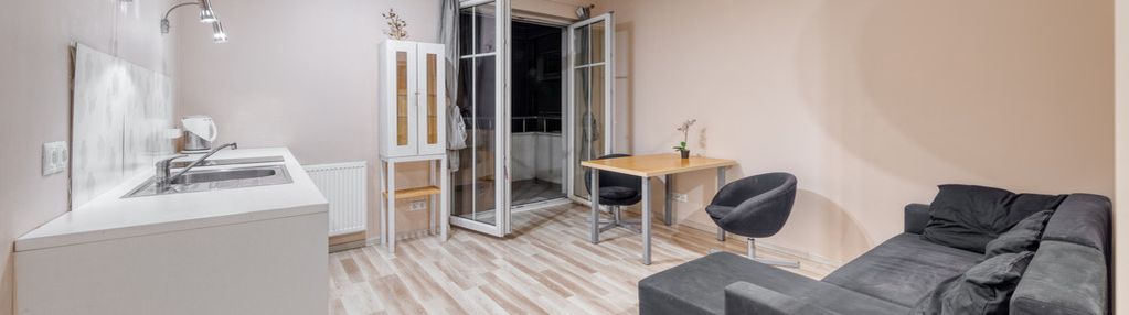 Kawalerka inwestycyjna z balkonem na centrum łodzi