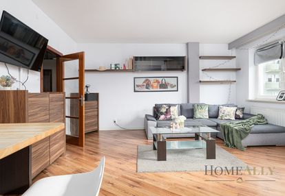 Jasna kawalerka blisko autobus tramwaj park wisła