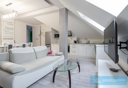 Piękny dom, super lokalizacja, blisko centrum!