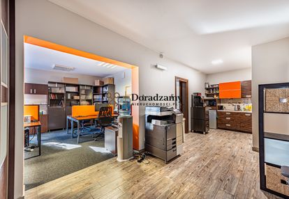 4 pokoje z aneksem i balkonem - lokal/mieszkanie