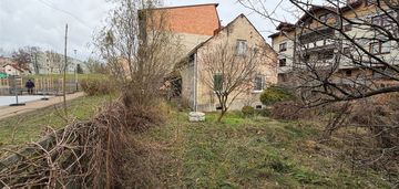 Działka zabudowana starym domem kraków krowodrza