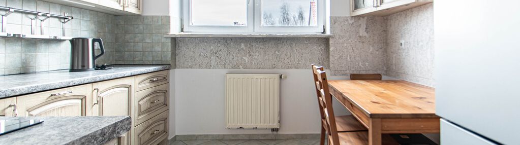 3 pok i dwa poziomy i torfowa i parking i