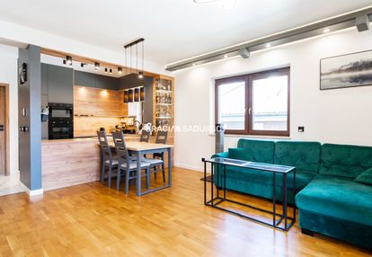 Nowoczesne mieszkanie ii-poziomowe węgrzce wielkie