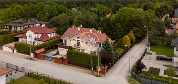 Basen / dwa salony / spokojna okolica