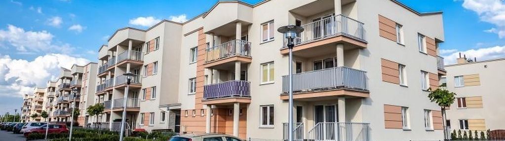 3 pokoje 54 m², centrum radzymina, parking.