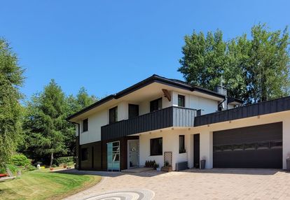 Nowoczesny dom w bardzo dobrej lokalizacji