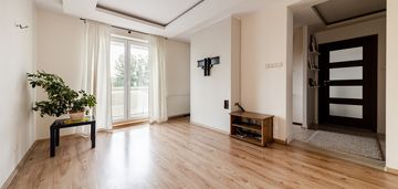 2 pokoje z garderobą w nowym budownictwie