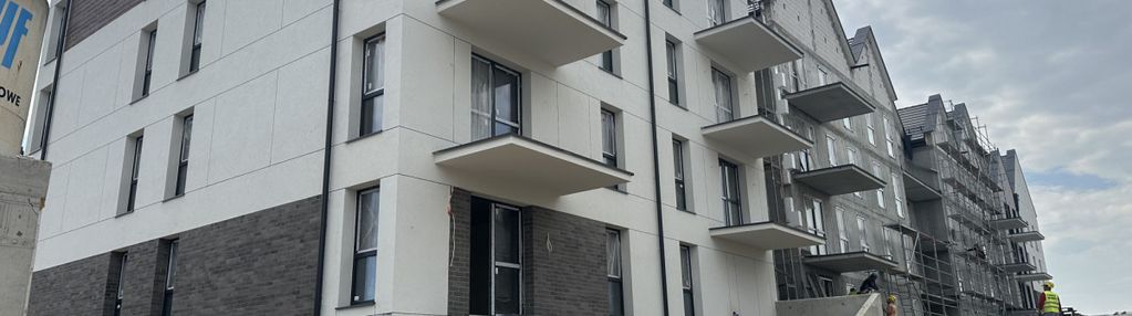 Balkon i ogrzewanie podłogowe i pomalowane