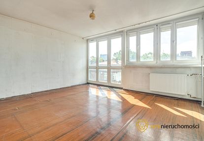 Centrum/widok na sky tower/komórka lokatorska