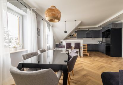 Przestronny dom z dwoma osobnymi wejściami