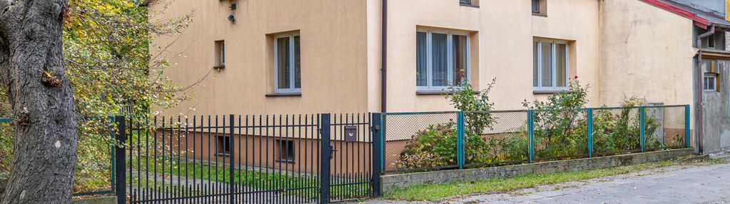 Dom wolnostojący z dużą działką
