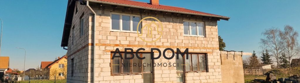 Solidny dom w stanie surowym zamkniętym