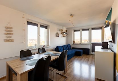 3 pokoje blisko skm, 6 piętro z pięknym widokiem.