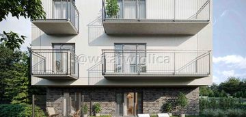 Trzypokojowe, garderoba, duży balkon klecina