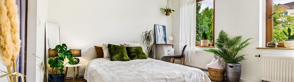 Klimatyczne duże mieszkanie z ogródkiem i garażem