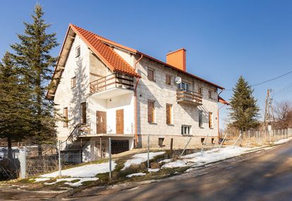 Budynek pod pensjonat, dom starców