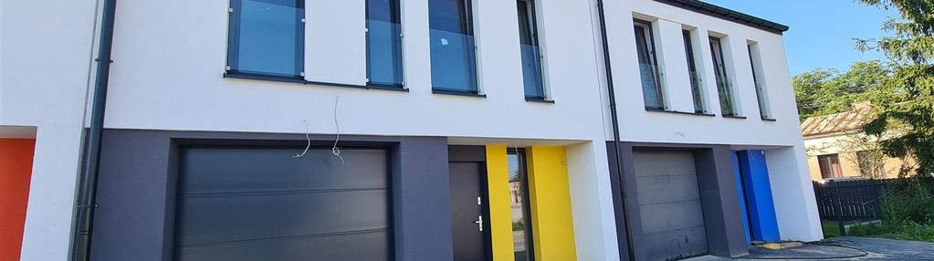 Bliźniak 4 pokoi. osiedle piastów. blisko centrum.